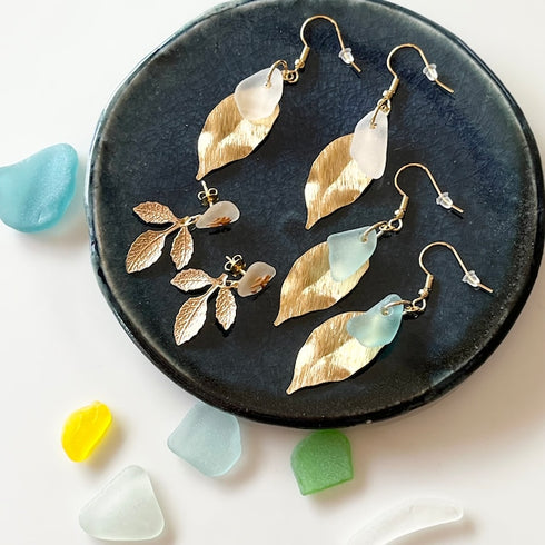 琵琶湖グラス リーフチャーム付きピアス3種