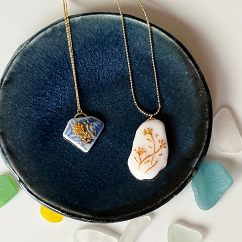 琵琶湖グラス 陶器ネックレス フラワーモチーフ