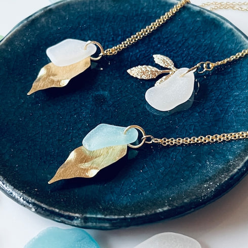 琵琶湖グラスネックレス リーフチャーム付き各種