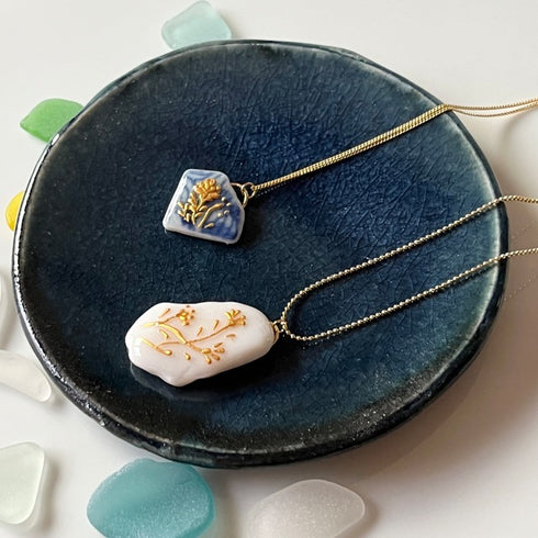 琵琶湖グラス 陶器ネックレス フラワーモチーフ