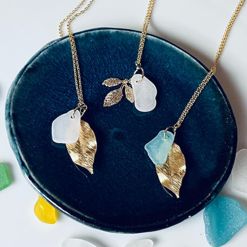 琵琶湖グラスネックレス リーフチャーム付き各種