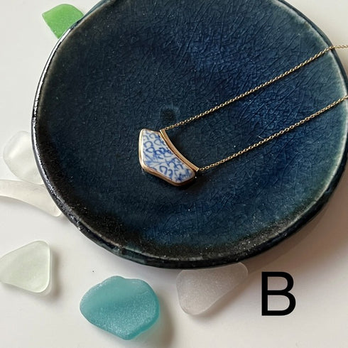 琵琶湖グラス 陶器ネックレス A/B