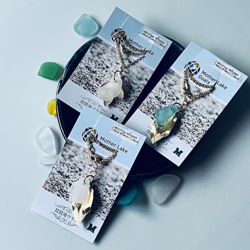 琵琶湖グラスネックレス リーフチャーム付き各種