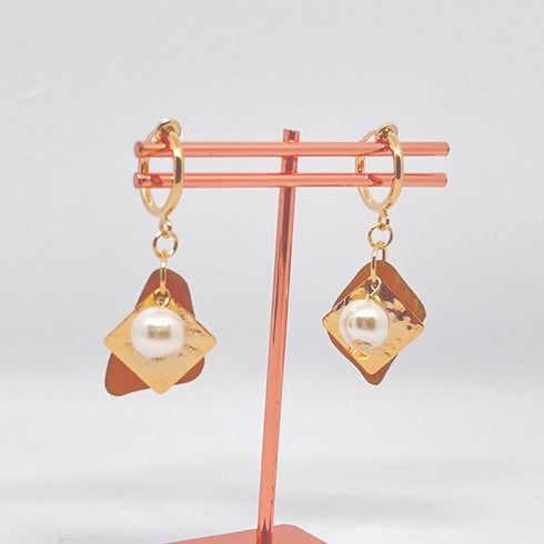 琵琶湖グラス スクエアチャーム付きイヤリング