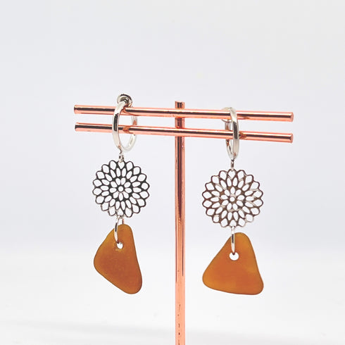 琵琶湖グラス フラワーモチーフイヤリング